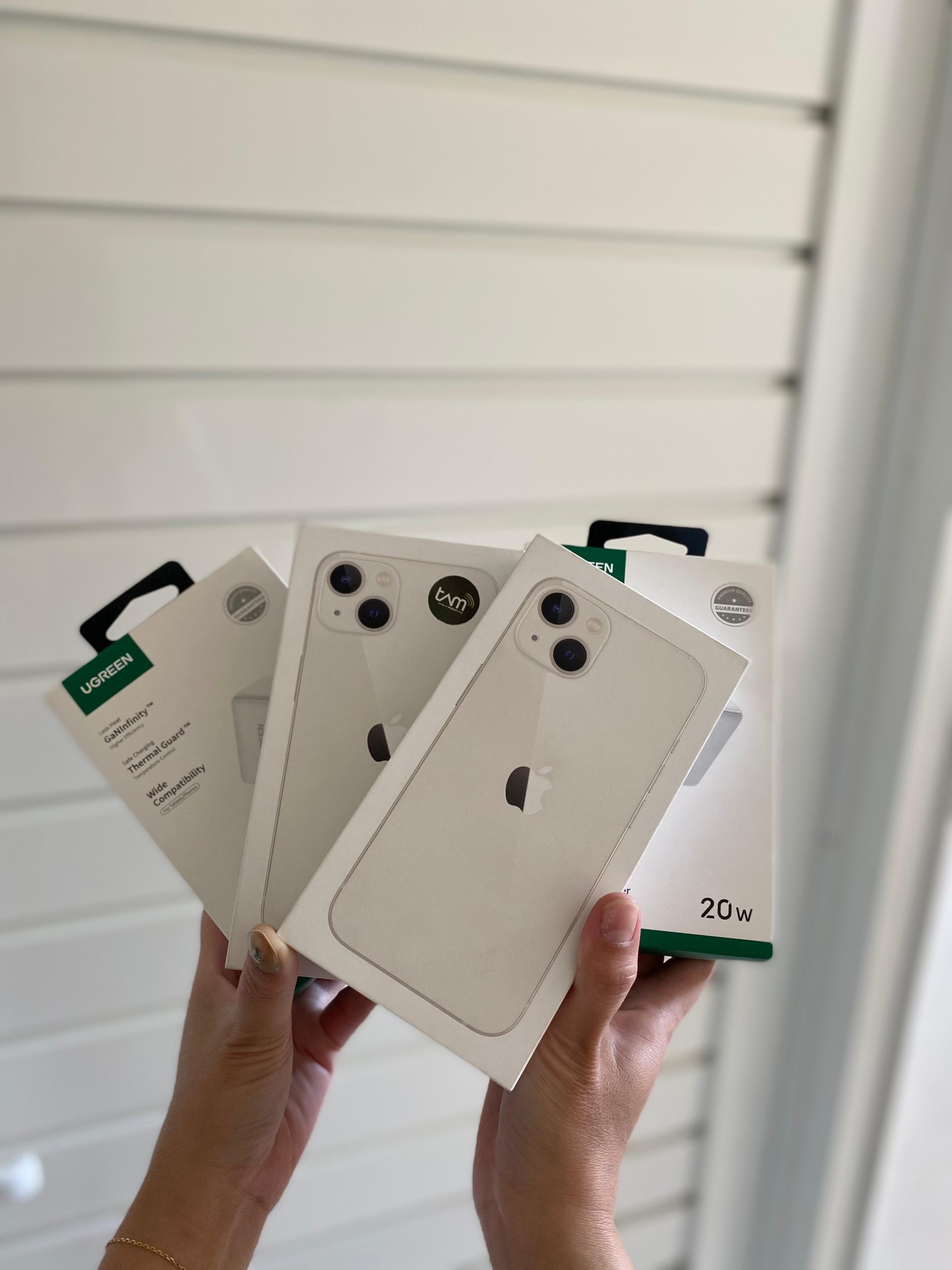 WhatsApp Image 2025-10-02 at 13.51.54 iPhone 13 128Gb Starlight iBox New BNIB - Gambar 1