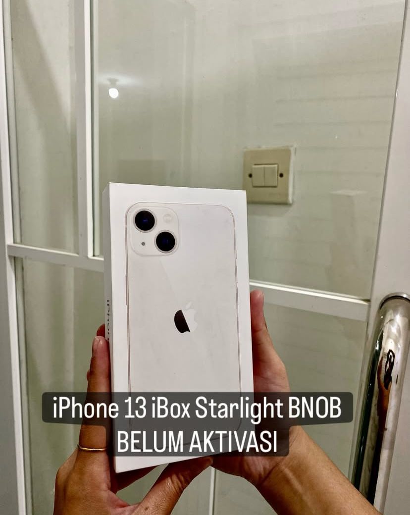 WhatsApp Image 2025-10-02 at 13.52.40 iPhone 13 128Gb Starlight iBox BNOB Belum Aktivasi - Gambar 1